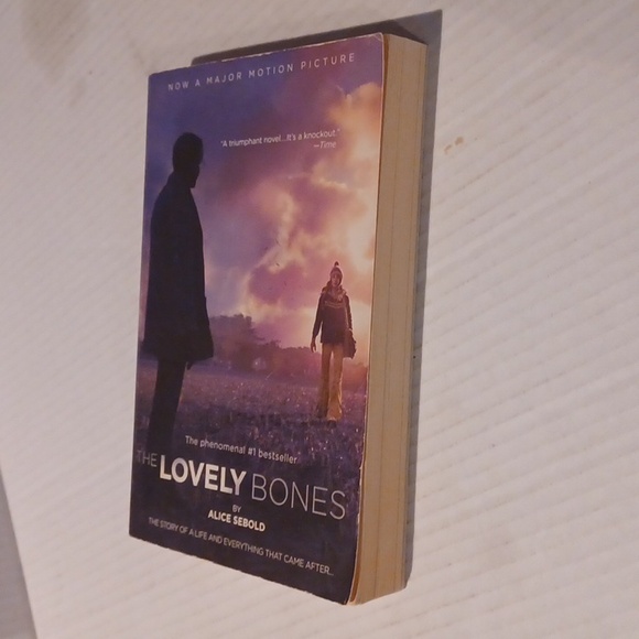 $4 Add-on "The Lovely Bones" by Alice Sebold - Paperback Novel - Picture 5 of 8